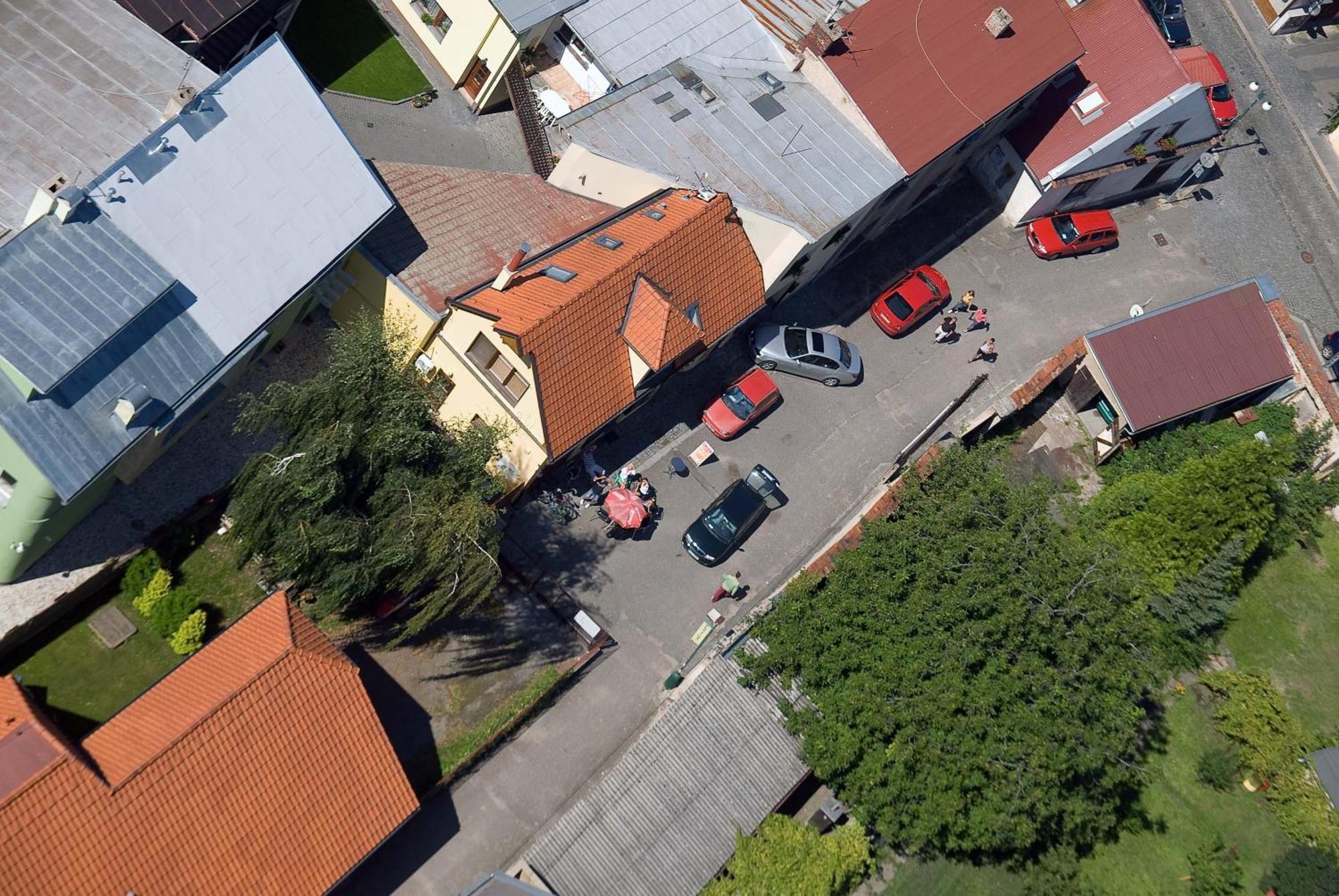 Penzion U Vinoteky Nymburk Buitenkant foto