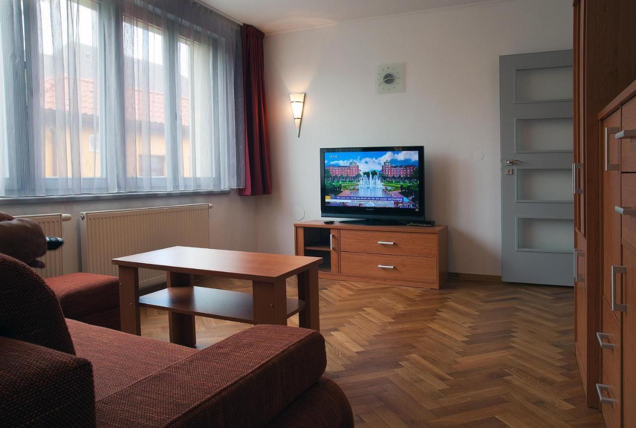 Penzion U Vinoteky Nymburk Kamer foto